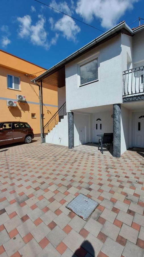 Apartment Kapetanovic Bosanski Samac Quarto foto